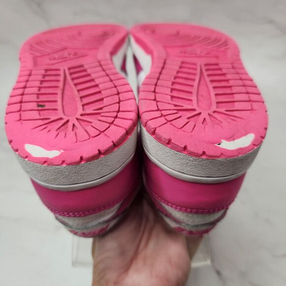 Nike Dunk Low Pink White Sneakers Low-Top Shoes FB9108-102 Girls Youth 1 - Picture 8 of 10